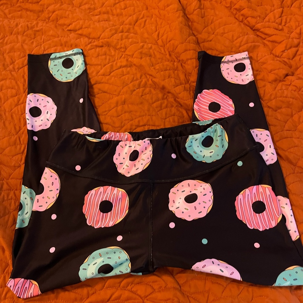 Playful Black and Pink Donut Print Leggings